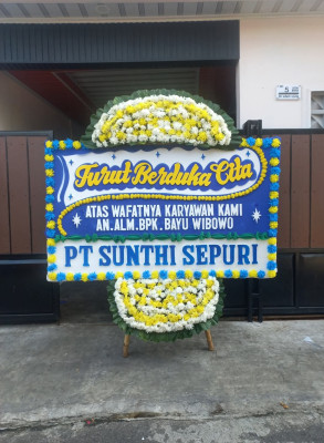 Papan Bunga Duka di Kragilan