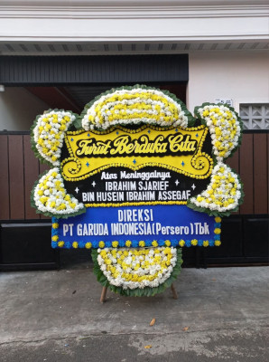 Papan Bunga Duka di Kragilan